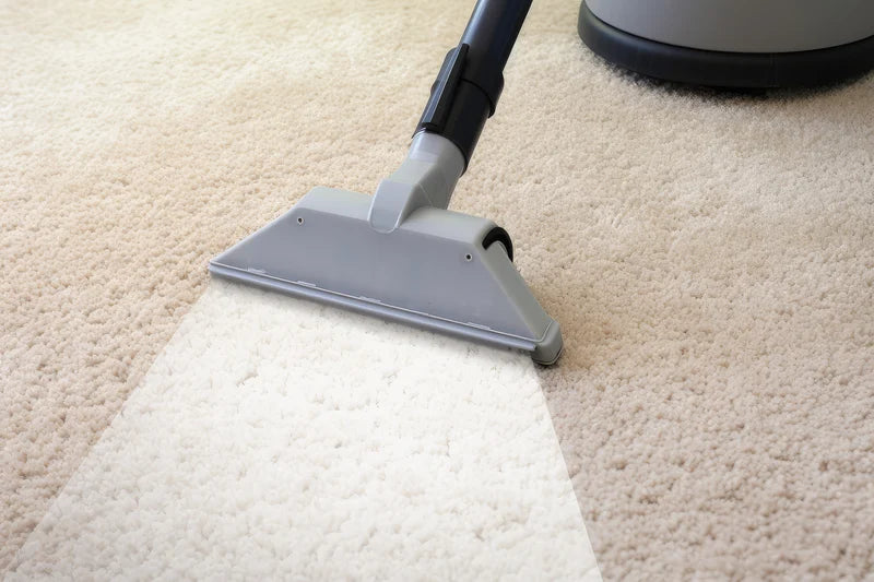 Alkalinity, re-soiling and surfactants in carpet cleaning